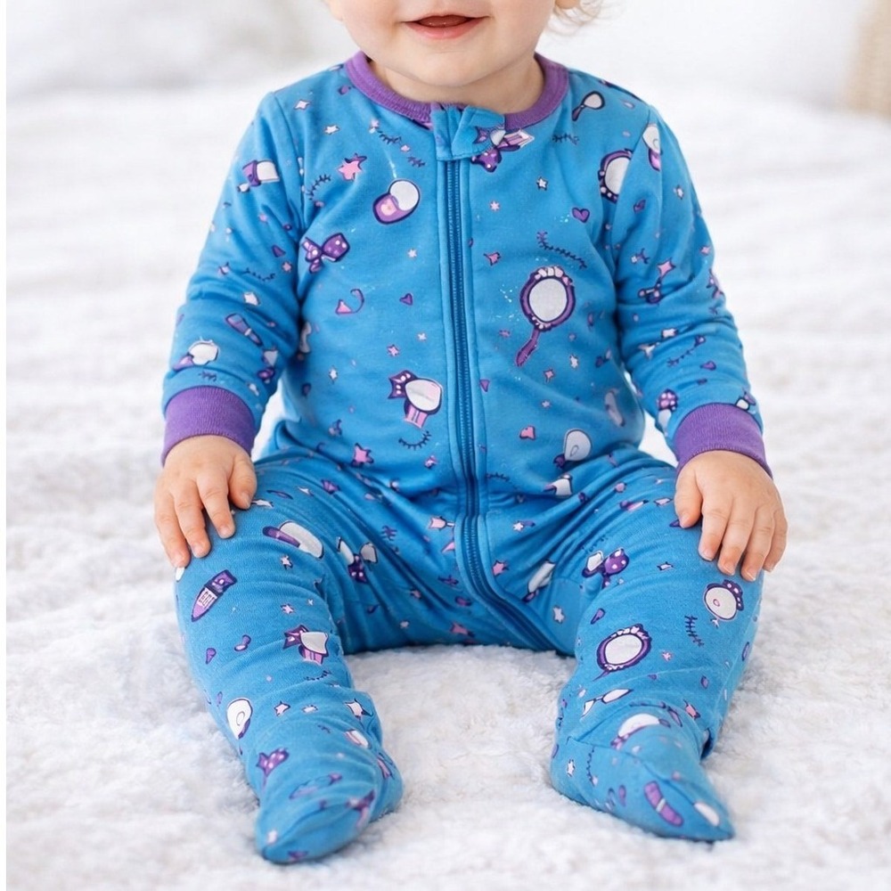 NEW Onesies Brand Baby Girls 3-6M Makeup Print Footie Pajamas‎ Zip Up One Piece